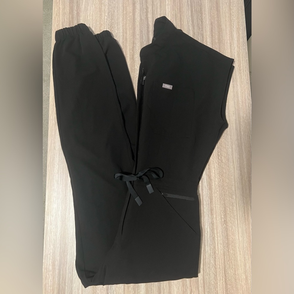 Figs Limited Edition Black Rafaela Jumpsuit in Size Small. EUC.